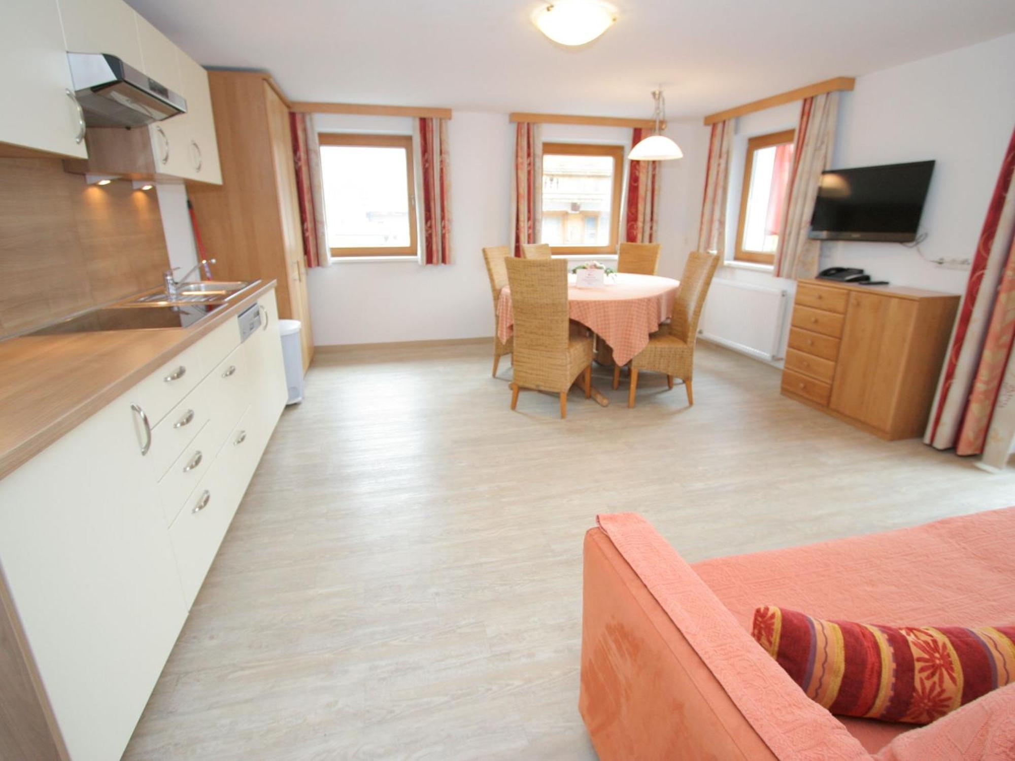 Holiday Flat In Uderns Near The Ski Area Exteriör bild