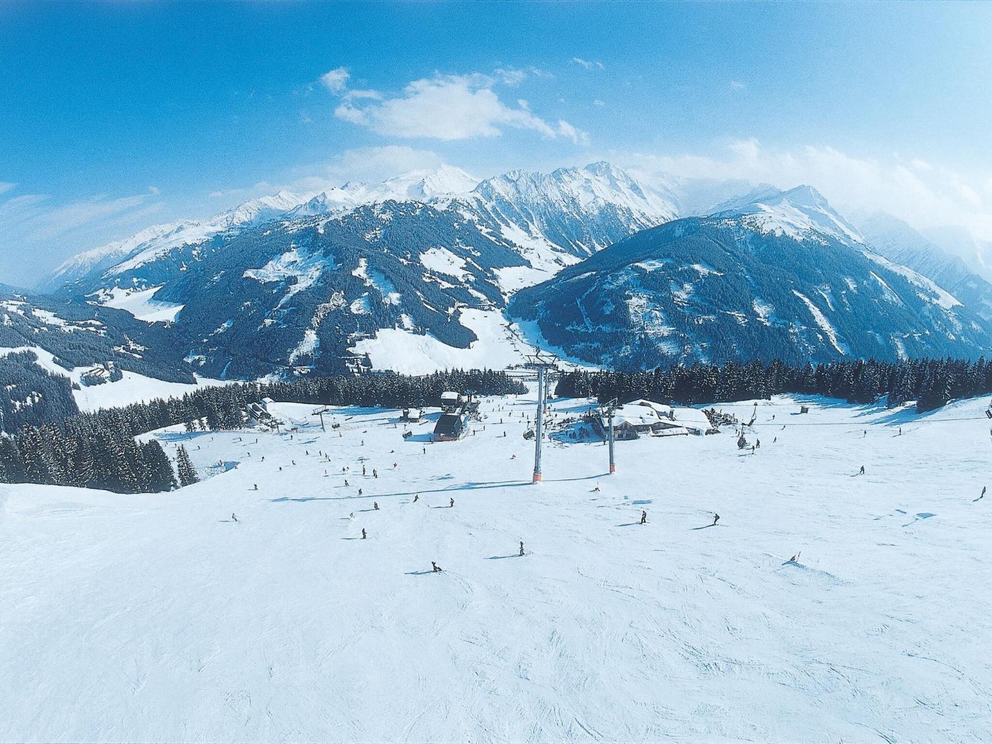 Holiday Flat In Uderns Near The Ski Area Exteriör bild