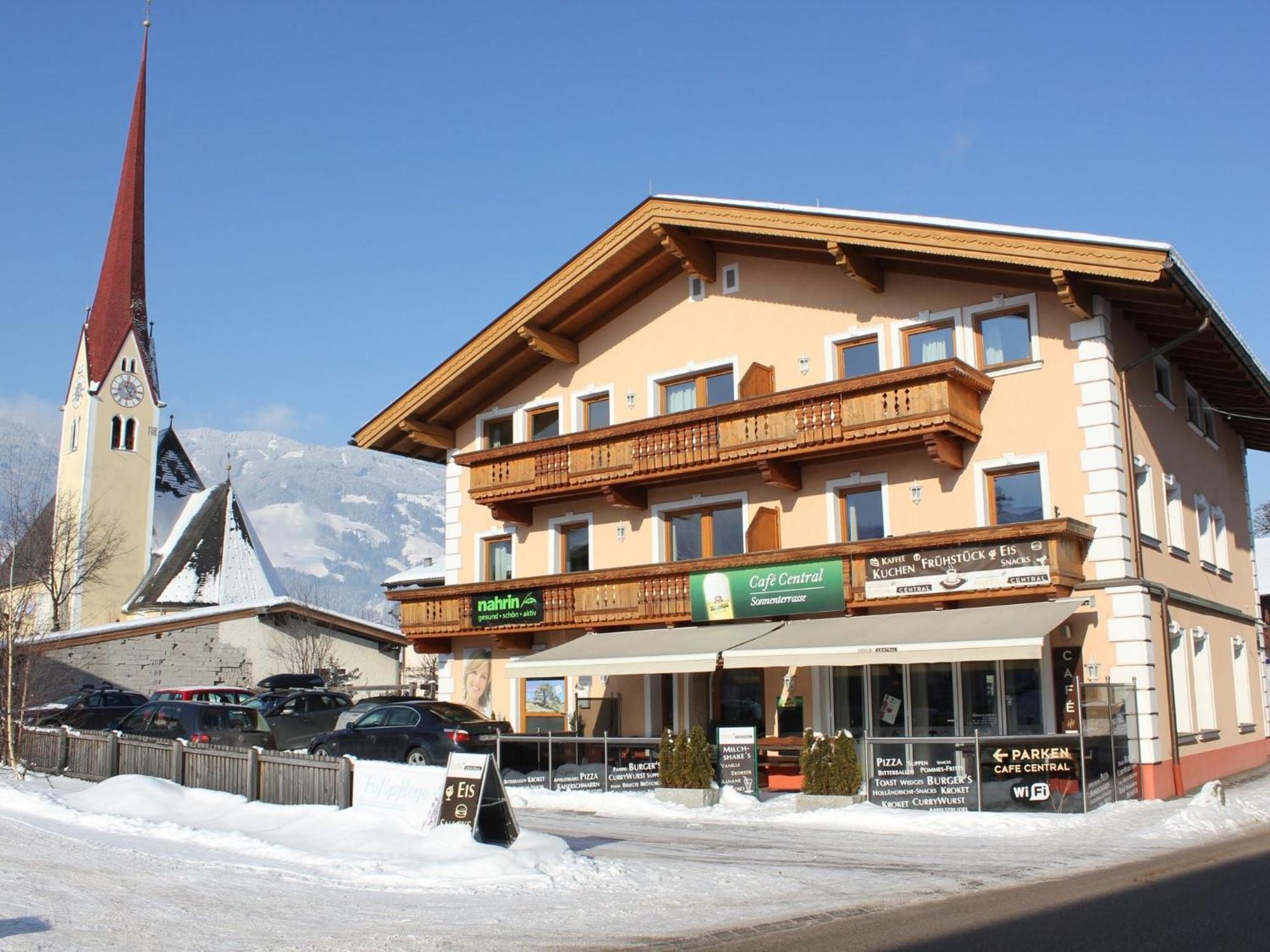 Holiday Flat In Uderns Near The Ski Area Exteriör bild